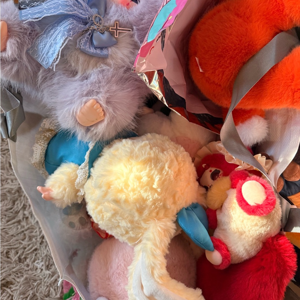 Plush Toy Collection - Picture 1 of 4